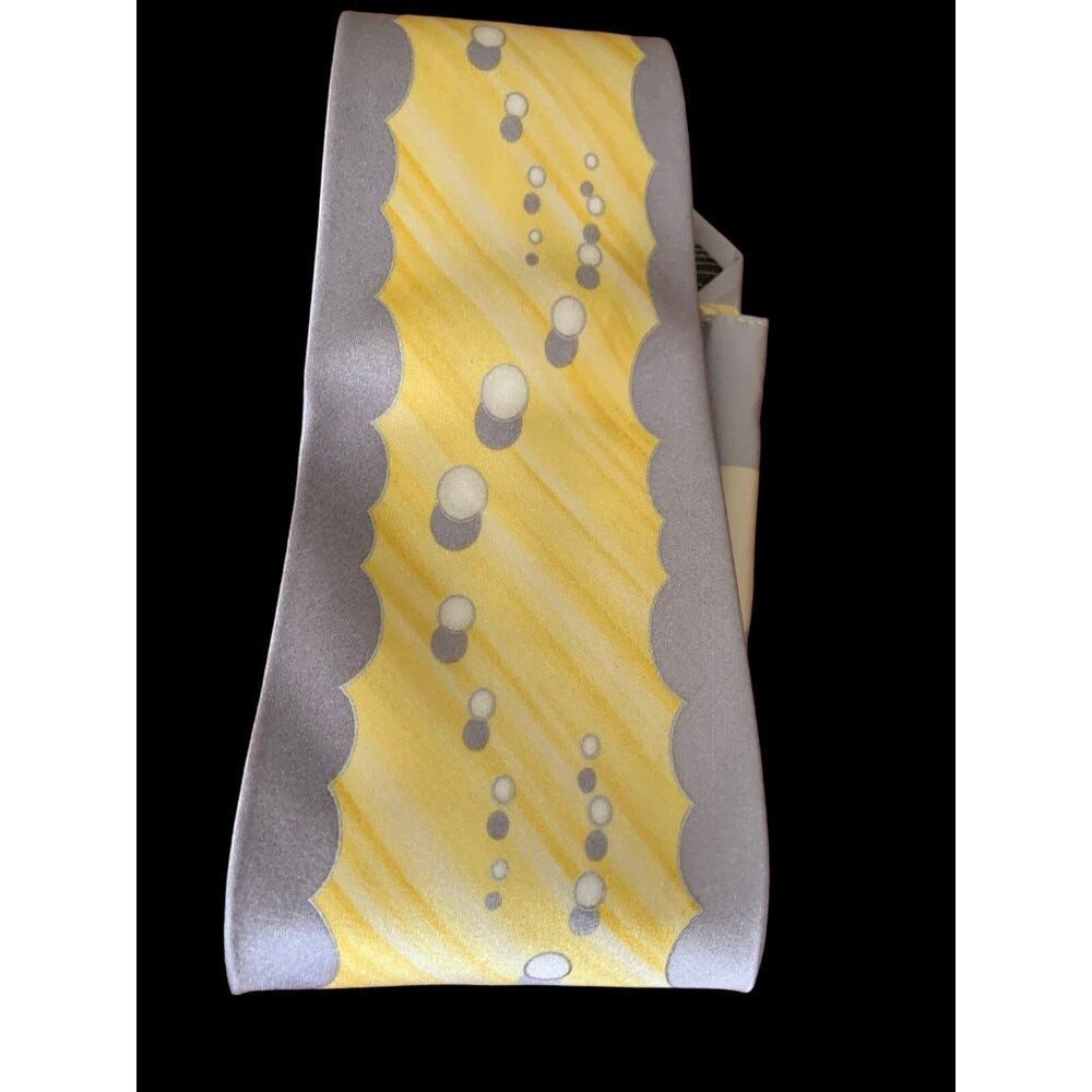 Vintage ENRICO CAPUCCI Silk NECK TIe Yellow Silver Optical Illusion Pocket Squar